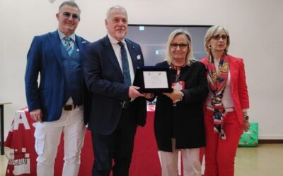Ferentino 15 maggio 2026. Cerimonia di consegna degli attestati alle famiglie degli alunni vincitori del concorso “SiAmo Rispetto e Amore”